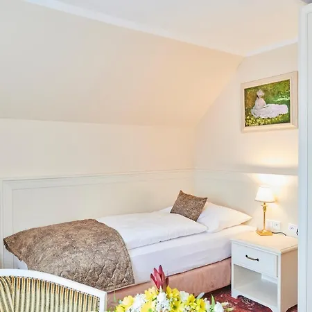 Otel Centrum 4*