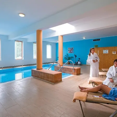 Centrum Hotel 4*