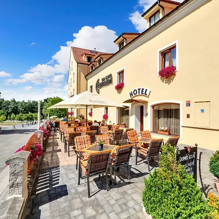 Centrum 酒店 Františkovy Lázně