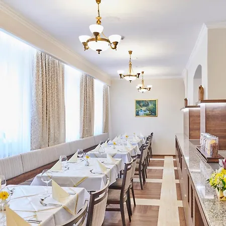 Centrum Otel 4*